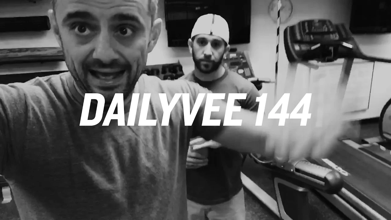 7 DAYS A WEEK | DailyVee 144