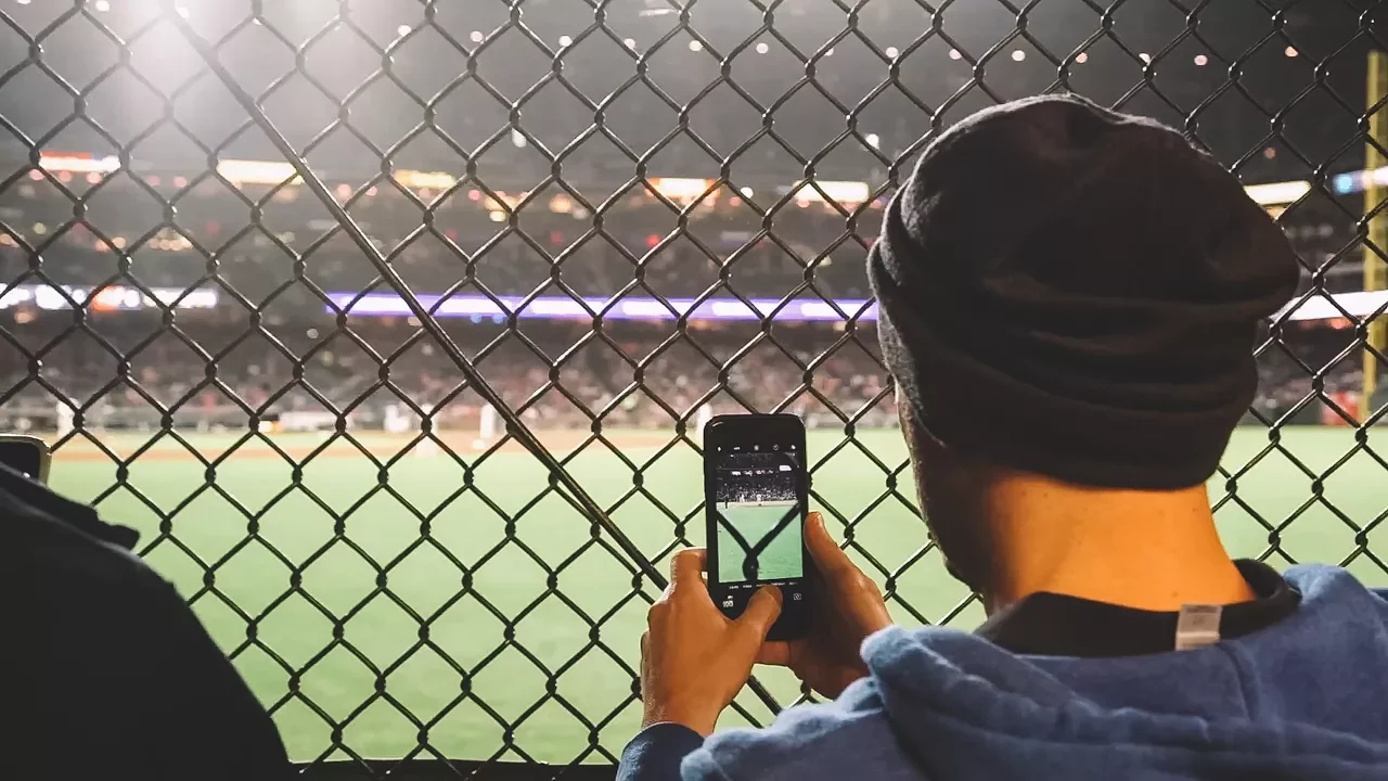PERSONAL BRANDING WITH TYRA BANKS AT STANFORD TO HUNTER & ALEXIS PENCE AT A GIANTS GAME|DailyVee 229