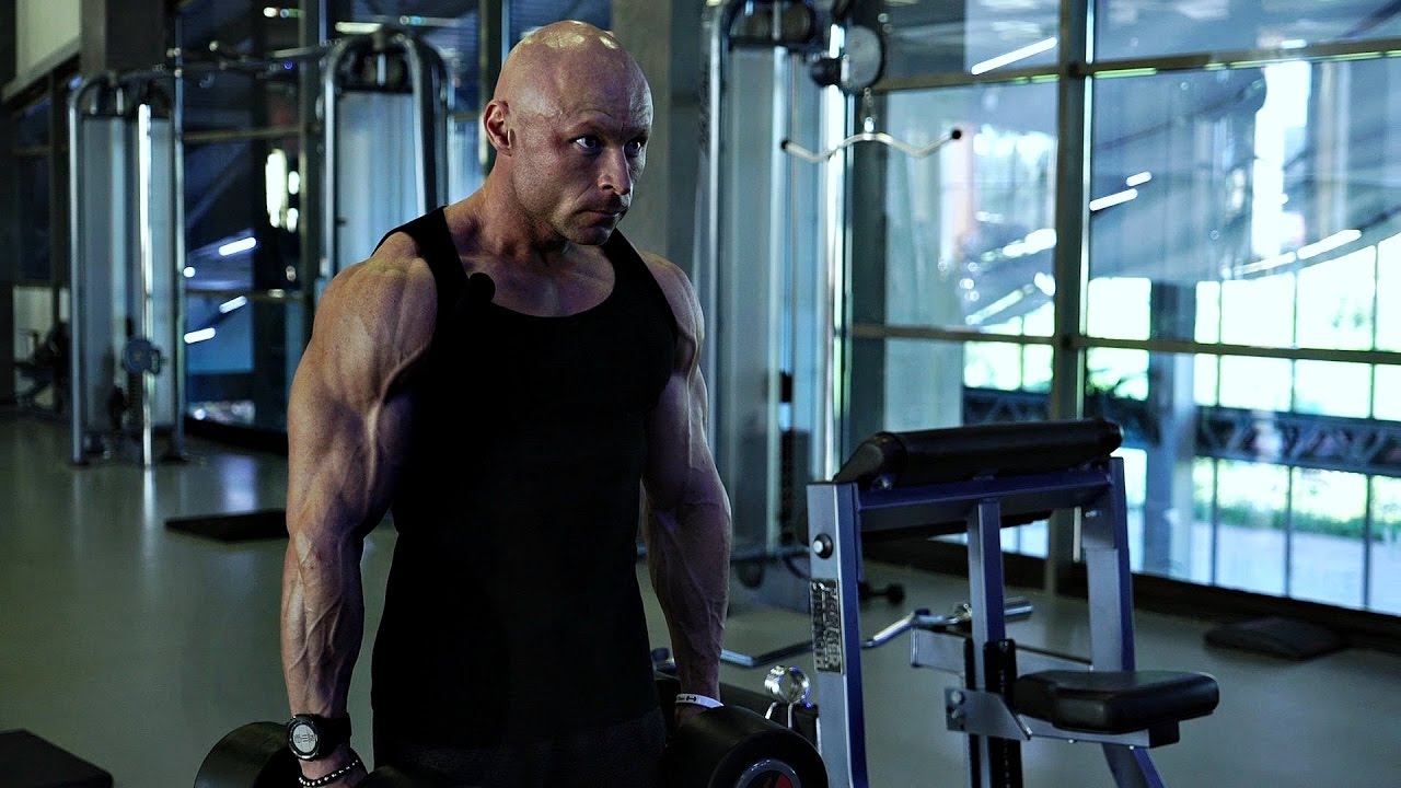 Тренировка на 1000 калорий: симметрия тела и исправление осанки на сушке