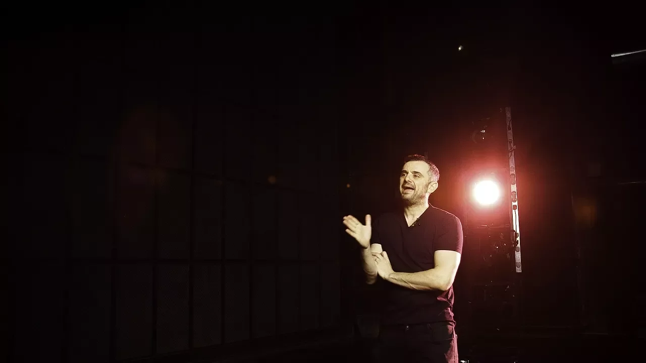 FROM NEW YORK CITY TO BUCHAREST FOR EIGHT HOURS | DAILYVEE 234