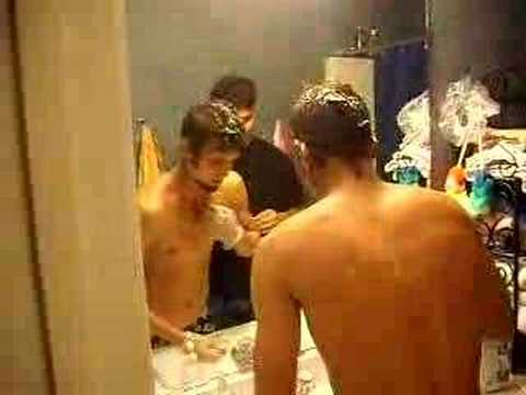 Miss Nancy dying her hair