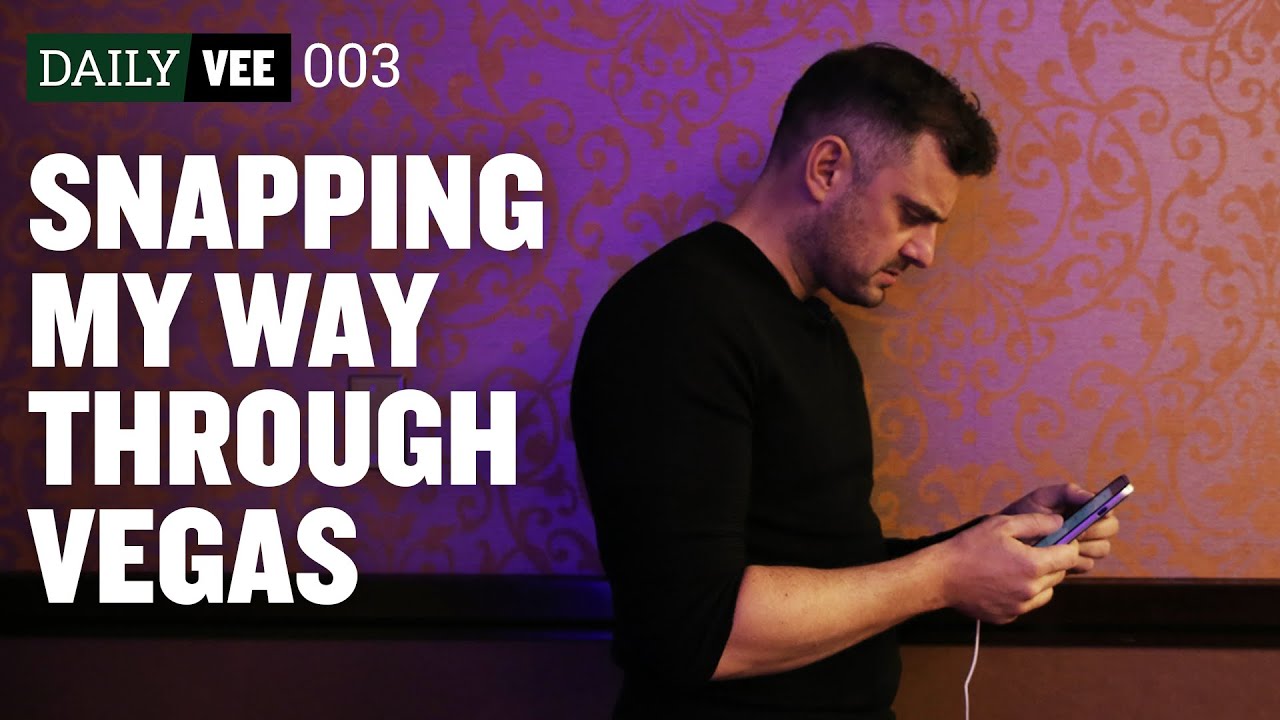 SNAPPING MY WAY THROUGH VEGAS  | DailyVee 003
