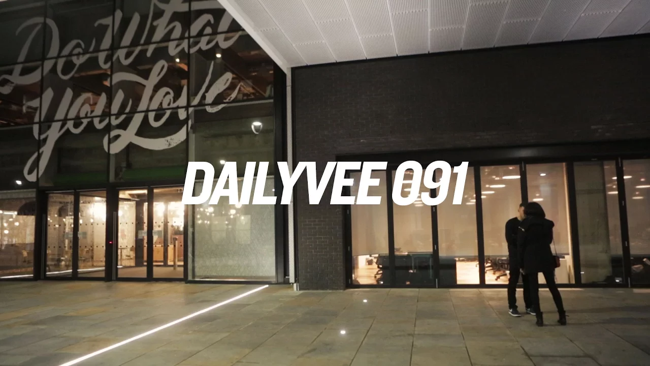 A LONG RAINY DAY IN LONDON | DailyVee 091