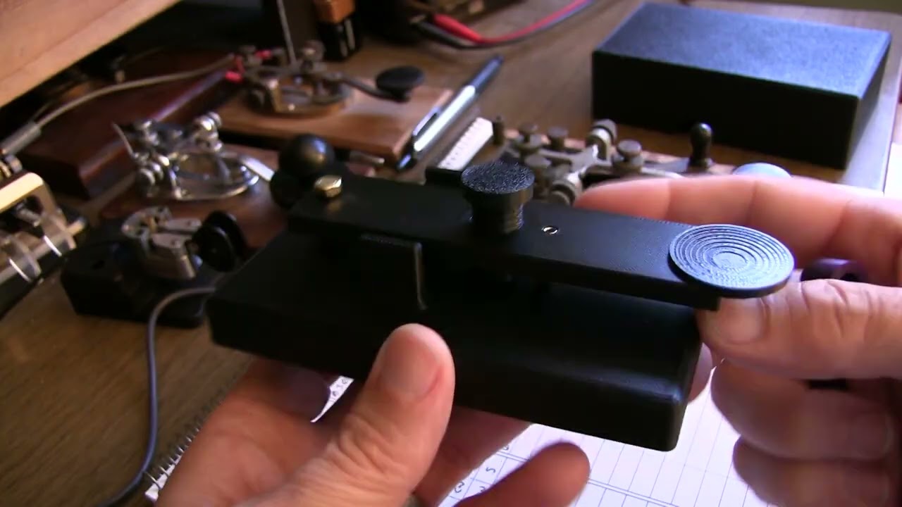 #399: Review: 3D-printed Straight-key with a great story - by the HamRadioDuo