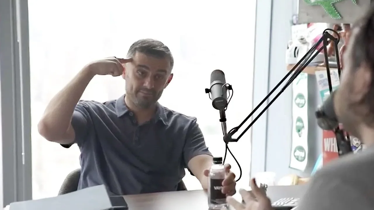 You Don’t Rob a Jewelry Store Just Once | DailyVee 494