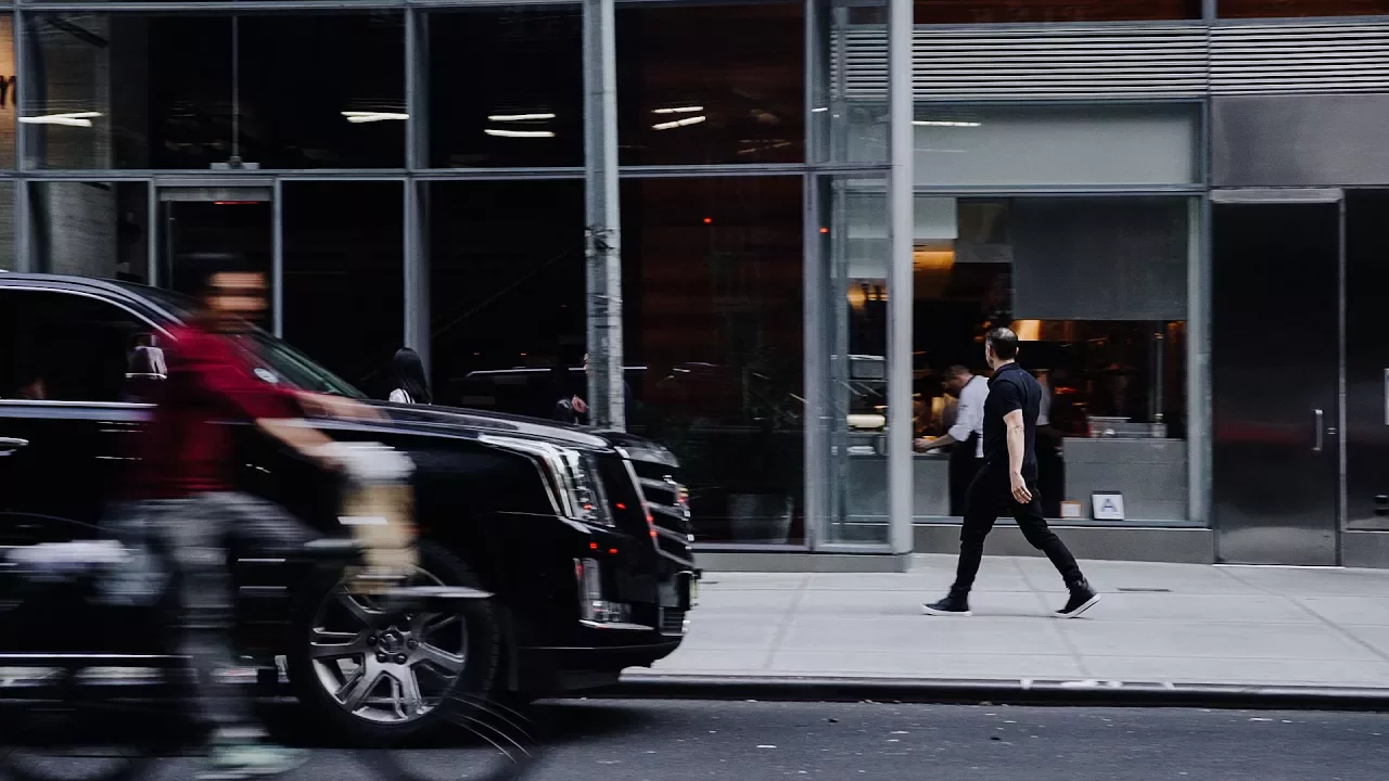 LINE IN THE SAND - I WILL NEVER EVER BELIEVE IN MY OWN SHIT | DAILYVEE 272