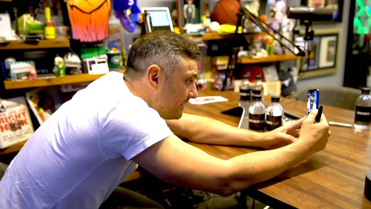 Why Being Afraid to Ask Someone Out Is Bad for Business | DailyVee 500