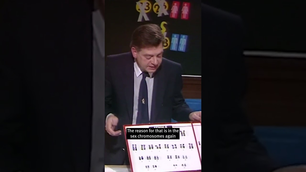 Why are tortoishell cats mostly female? Christmas Lectures 1984 with Walter Bodmer #shorts #science