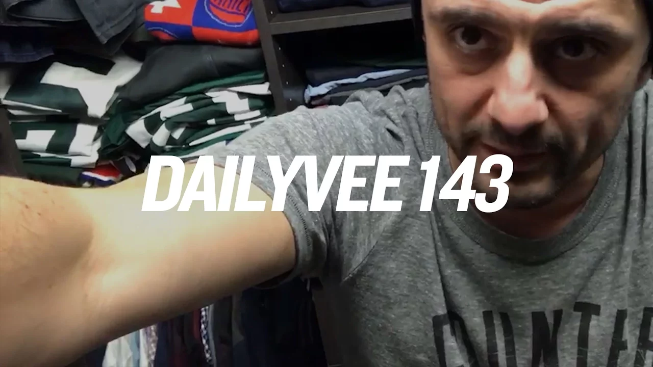 THE IMPORTANCE OF EATING SH*T | DailyVee 143