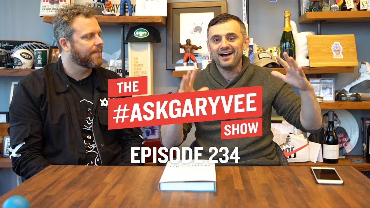 Oliver Luckett, Snapchat Spectacles Marketing & Leadership Qualities | #AskGaryVee 234