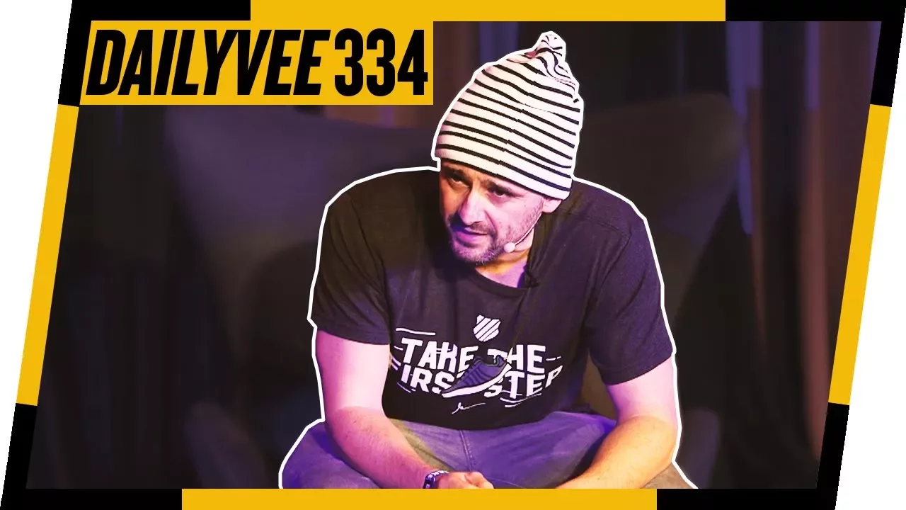 GIVING YOU ALL THE SECRET ONCE AND FOR ALL AT COMPLEX CON 2017 | DAILYVEE 334
