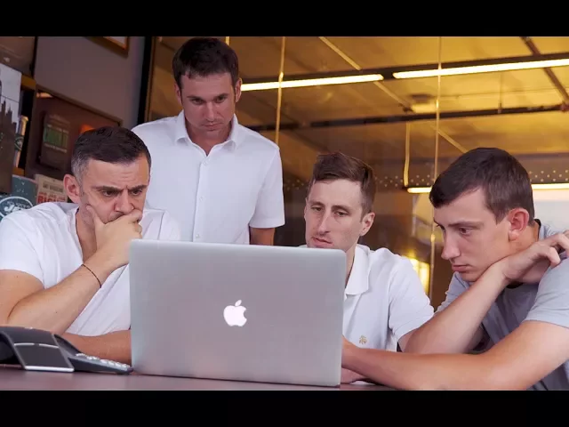 364 SECONDS OF GROWTH HACKING BUSINESS | DAILYVEE 266