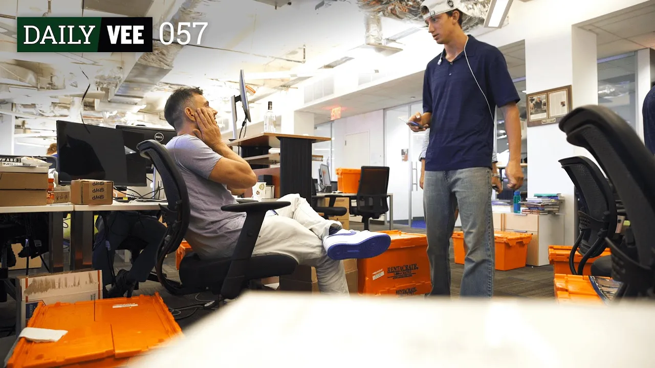 MOVING DAY | DailyVee 057