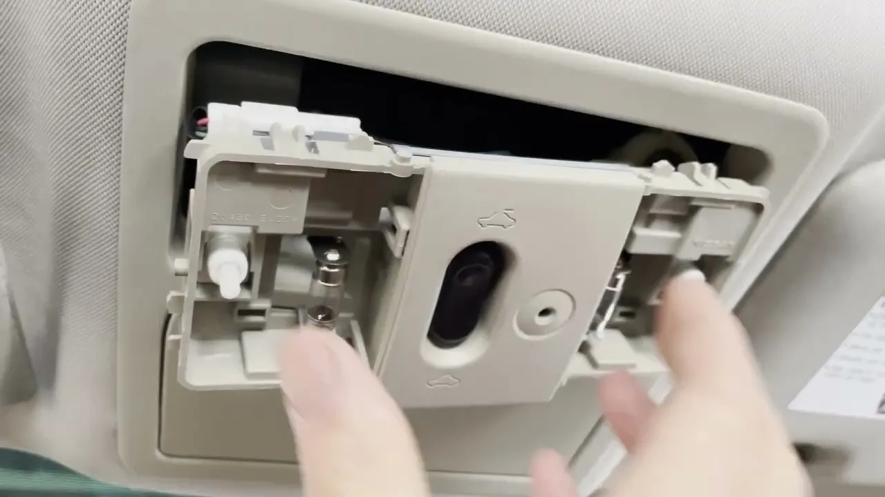 Nissan Versa Sunroof Stuck Open (2010 Nissan Versa Sunroof)