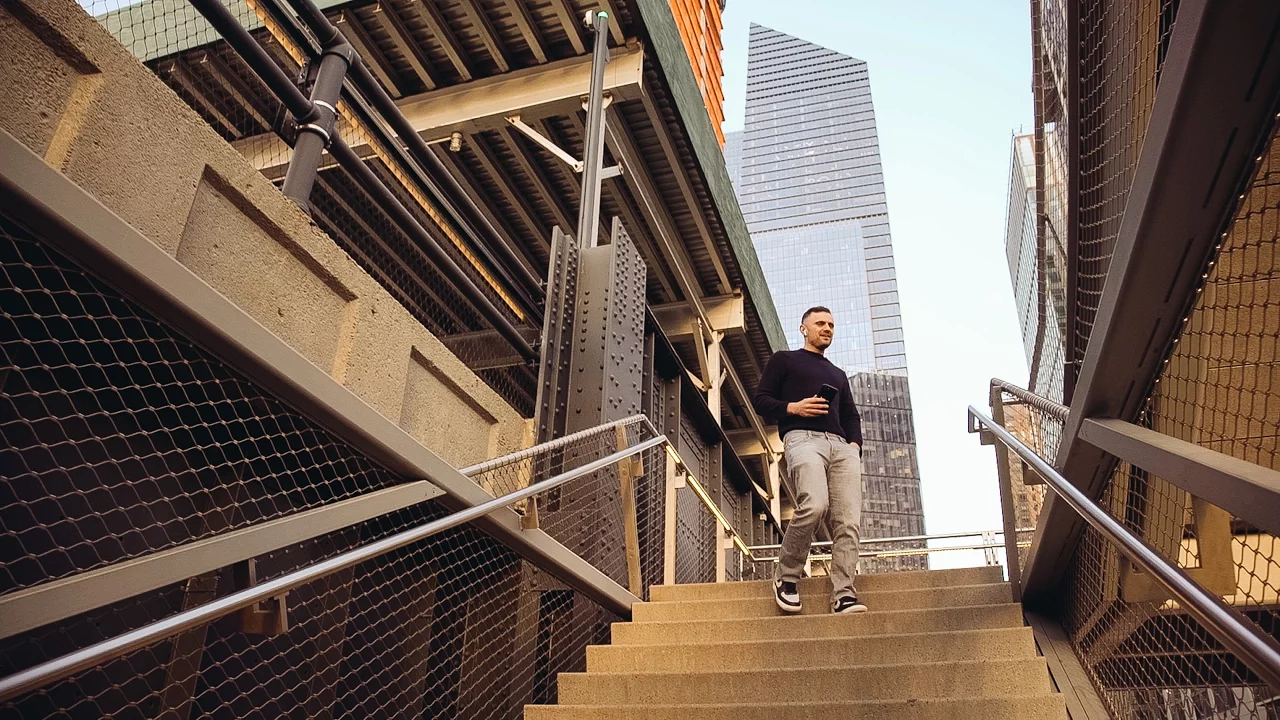 THE KEY TO BEING A SUCCESSFUL ENTREPRENEUR | DailyVee 224